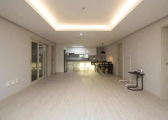 Hotel Seomyeon Brown-dot Gold 3*