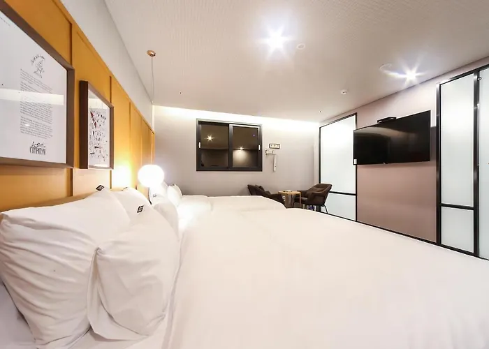 Seomyeon Brown-dot Gold Hotel Busan