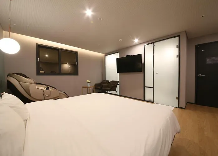 Seomyeon Brown-dot Gold Hotel 3*