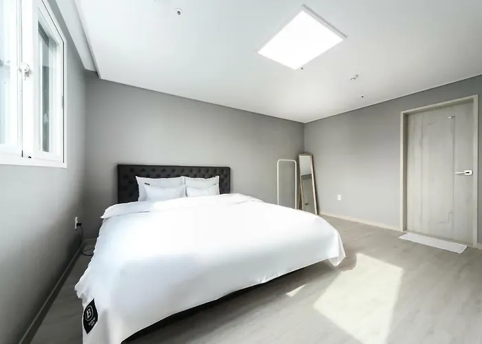 Seomyeon Brown-dot Gold Hotel