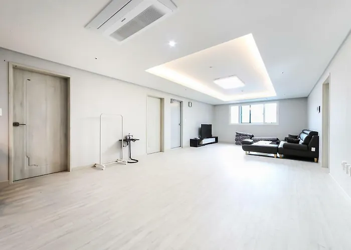 Hotel Seomyeon Brown-dot Gold Busan