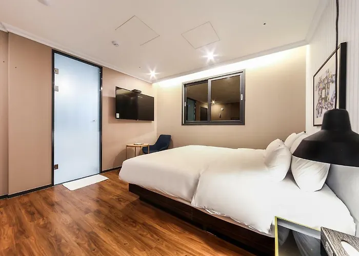 Seomyeon Brown-dot Gold Hotel